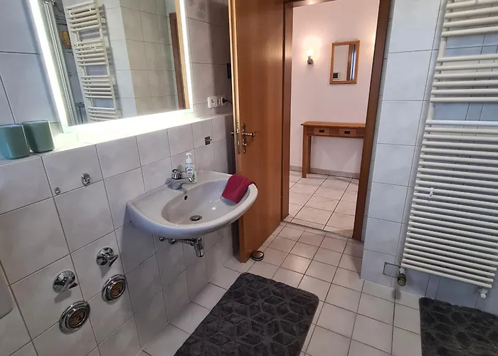 Gemuetliche 120 Qm Mit Balkon Appartamento *