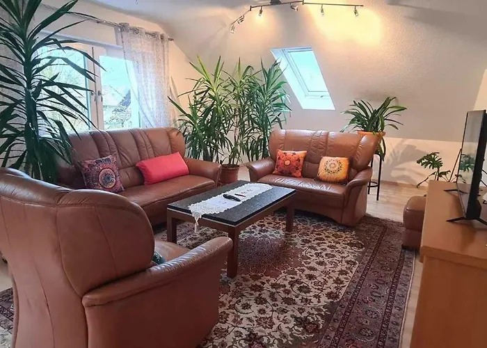 Gemuetliche 120 Qm Mit Balkon Appartamento