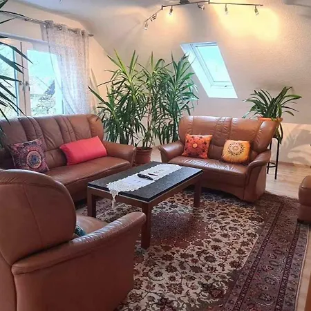 Gemuetliche 120 Qm Mit Balkon Lejlighed