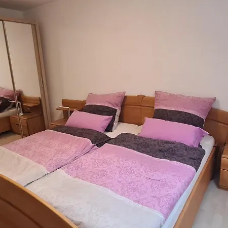 Gemuetliche 120 Qm Mit Balkon Adelsdorf