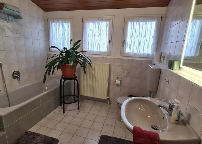 Gemuetliche 120 Qm Mit Balkon Appartement *