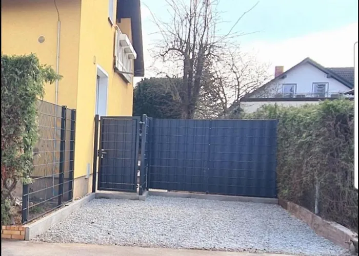 Appartement Gemuetliche 120 Qm Mit Balkon *
